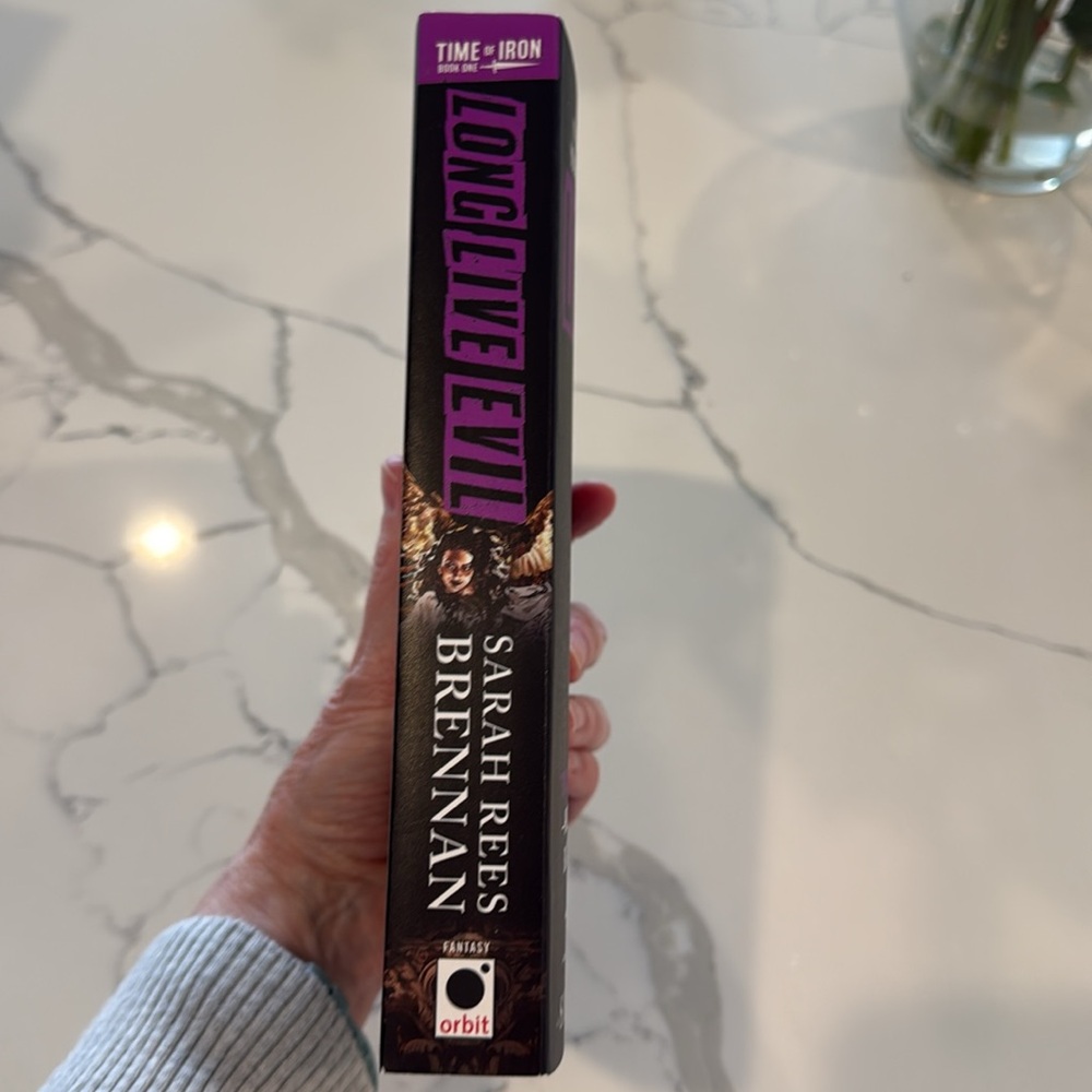 Long Live Evil -- Sarah Rees Brennan Paperback - Picture 3 of 4